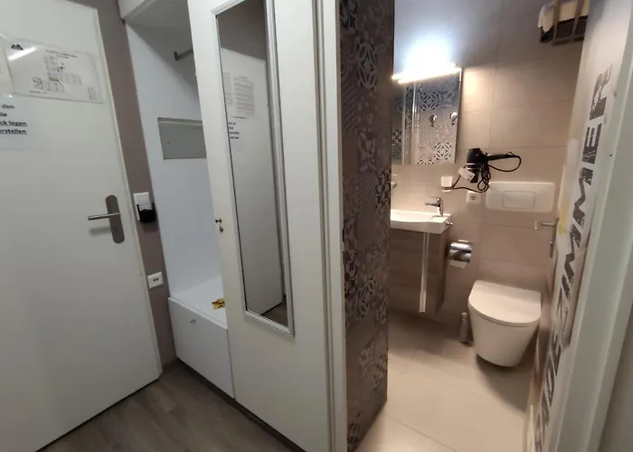 20qm Mit Balkon Und Innenpool - 22010 アパート シュルッフゼー